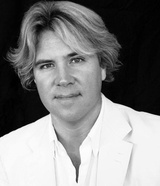 Shannon Scott headshot savannah storyteller .jpg